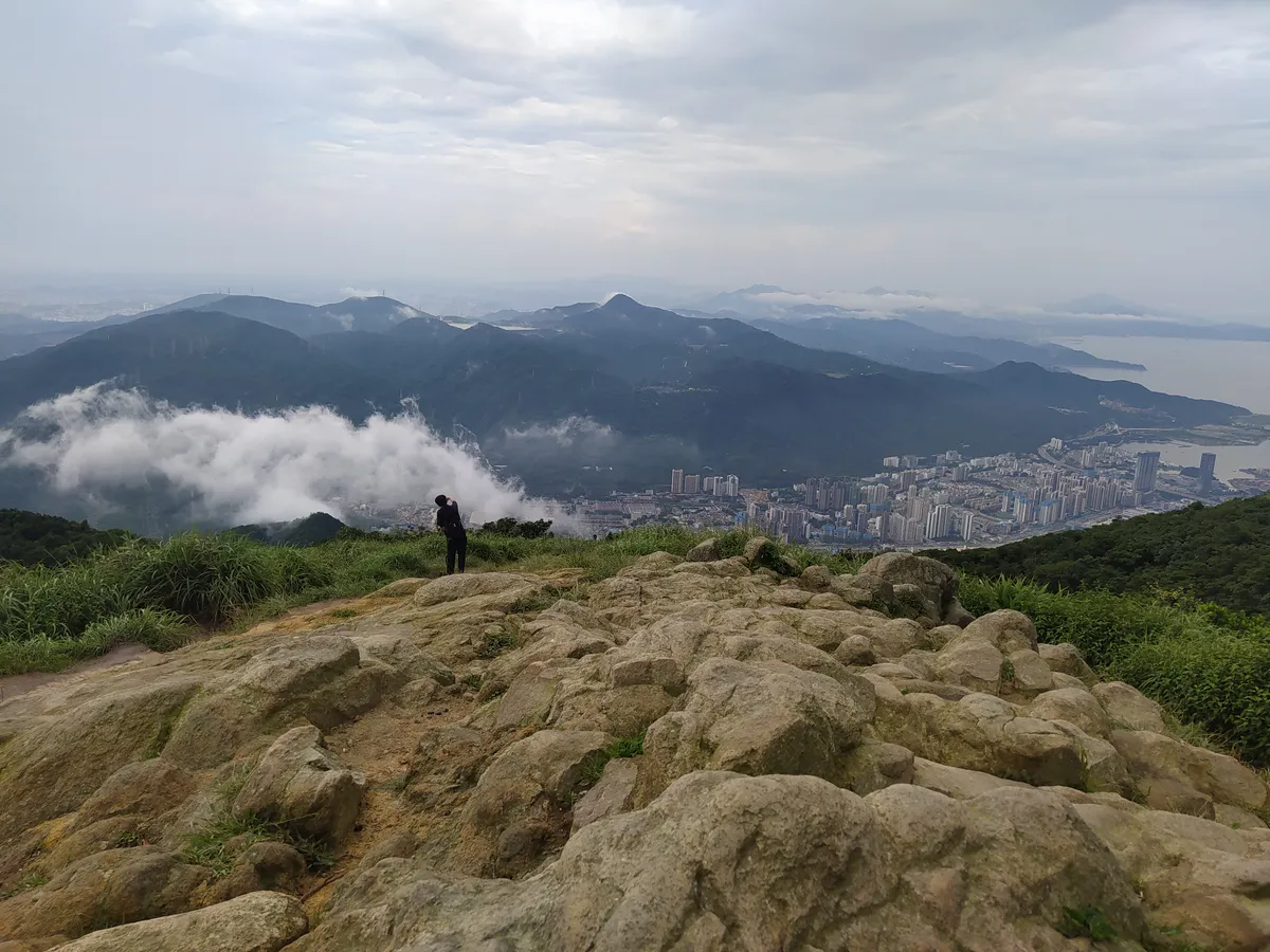 深圳十峰之梧桐山碧桐道视频